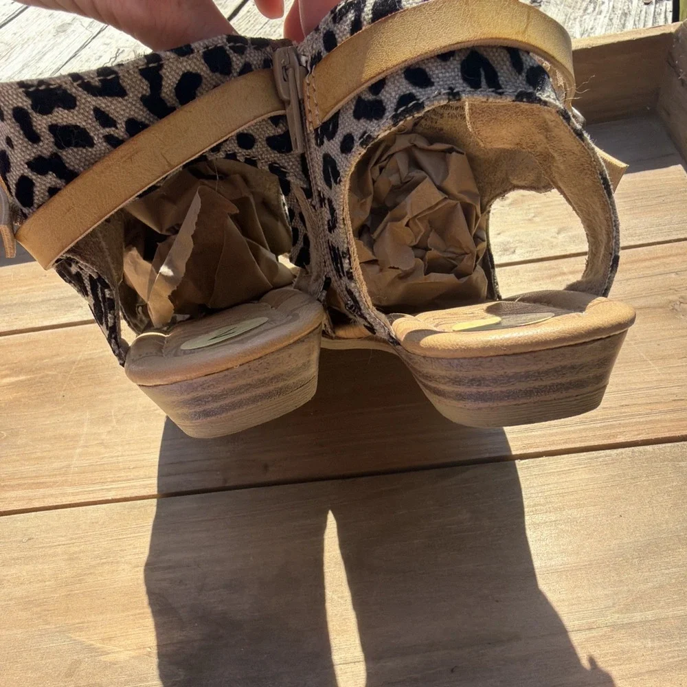Blowfish Shoe Women's Size 7 Malibu Micro Wedge Heel Sandal Leopard Print